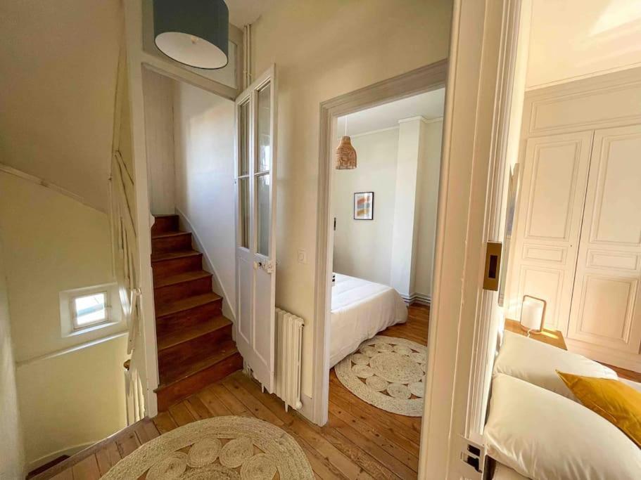 4 Chambres - Grande Maison - Parking - Jardin อาเมียงส์ ภายนอก รูปภาพ