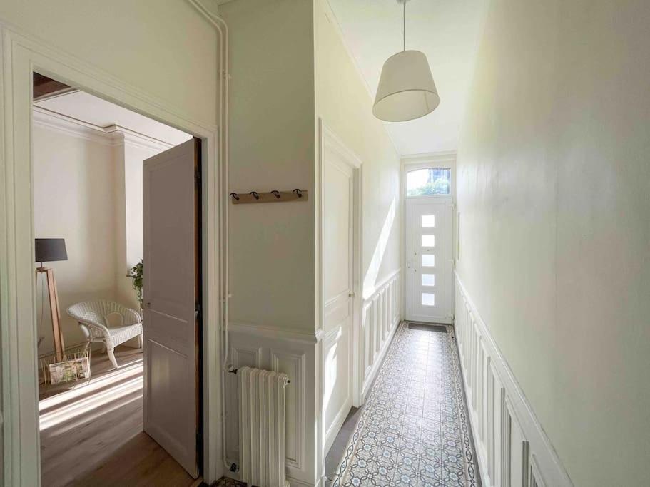 4 Chambres - Grande Maison - Parking - Jardin อาเมียงส์ ภายนอก รูปภาพ