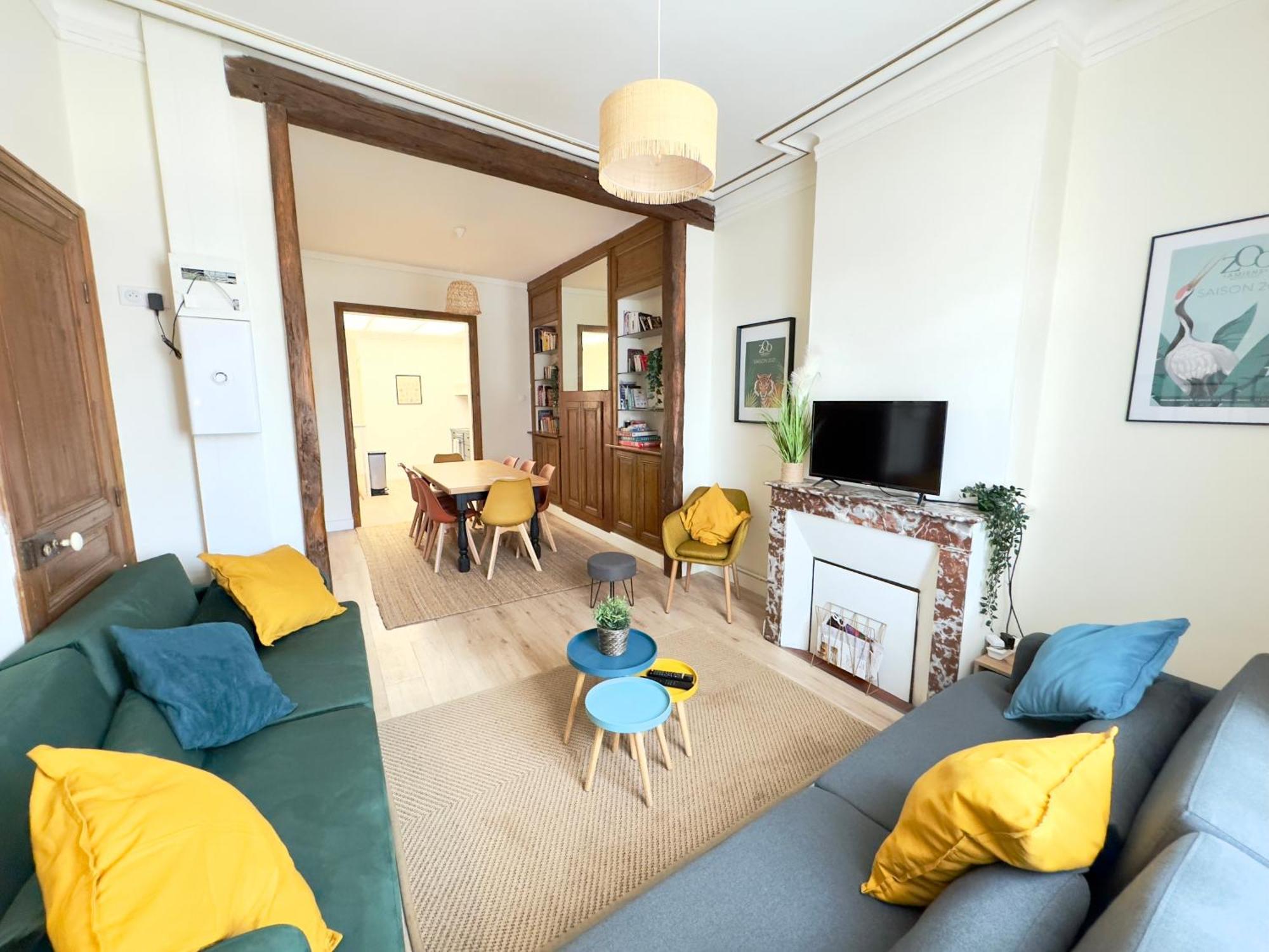 4 Chambres - Grande Maison - Parking - Jardin อาเมียงส์ ภายนอก รูปภาพ