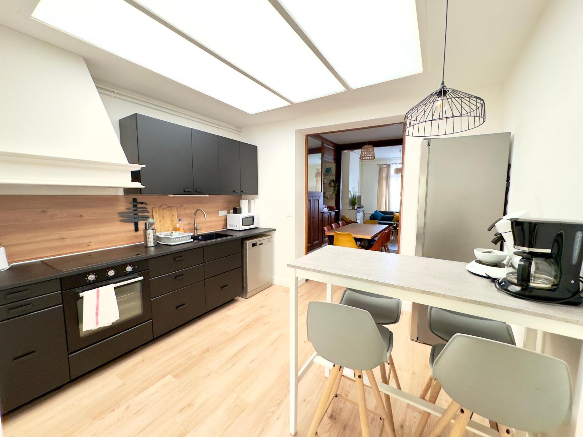 4 Chambres - Grande Maison - Parking - Jardin อาเมียงส์ ภายนอก รูปภาพ