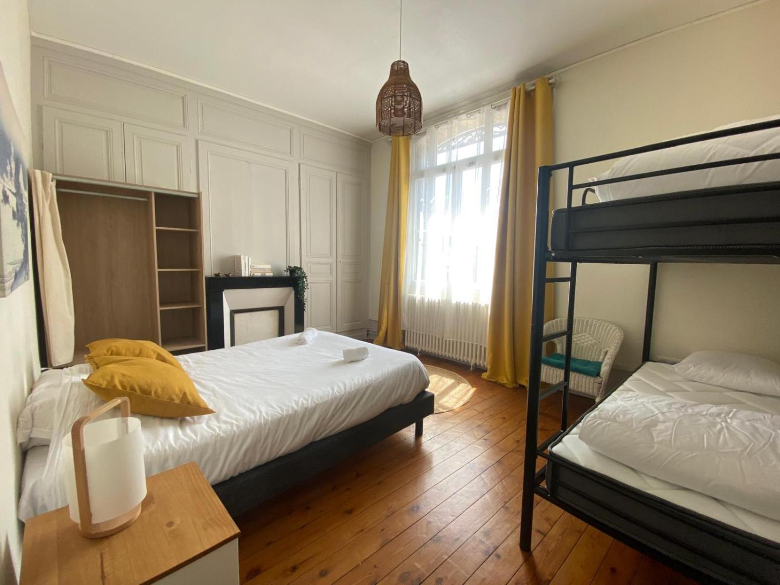 4 Chambres - Grande Maison - Parking - Jardin อาเมียงส์ ภายนอก รูปภาพ